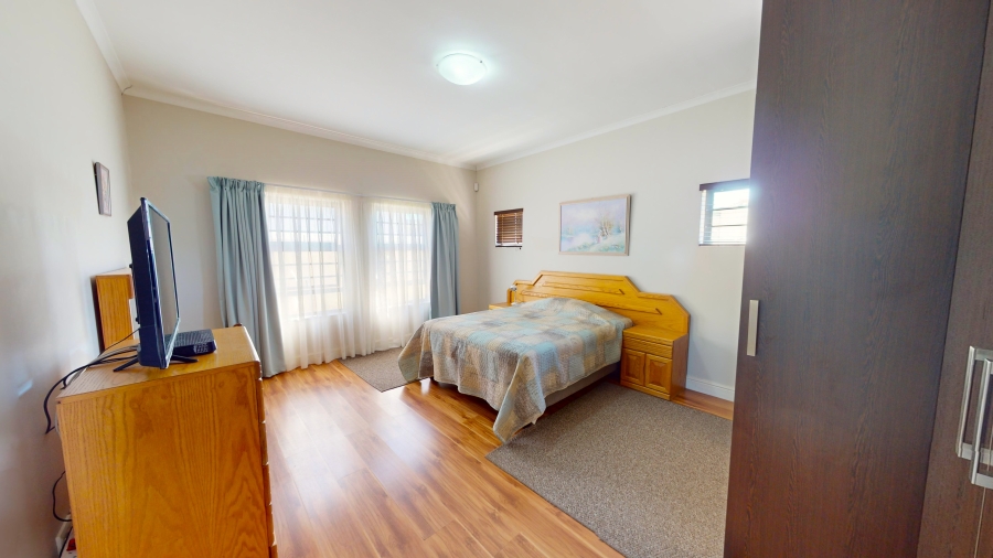 3 Bedroom Property for Sale in Heritage Park Western Cape